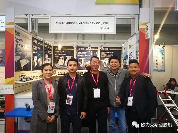 歐力克斯，自動點膠機