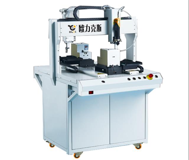 自動擰螺絲機(jī) 自動擰螺絲機(jī)