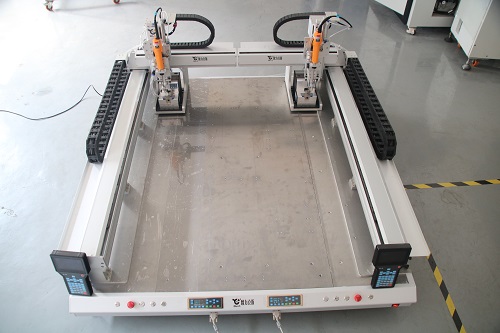 超大平臺鎖螺絲機(jī) 面板燈鎖螺絲機(jī) 超大平臺鎖螺絲機(jī) 面板燈鎖螺絲機(jī)