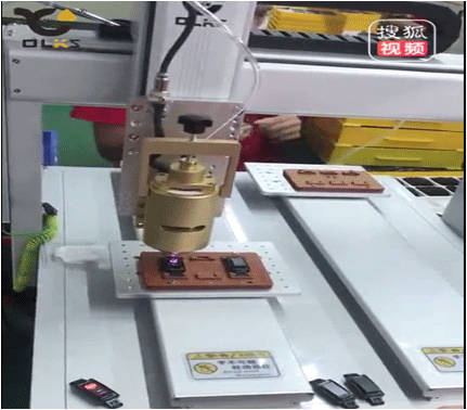 熱熔膠點(diǎn)膠機(jī) 深圳點(diǎn)膠機(jī) 熱熔膠點(diǎn)膠機(jī) 深圳點(diǎn)膠機(jī)