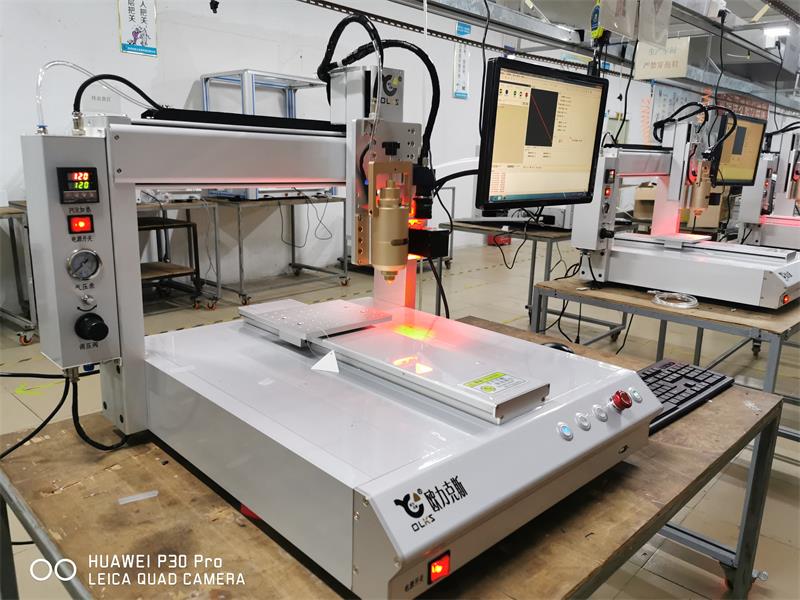 自動點(diǎn)膠機(jī) 自動點(diǎn)膠機(jī)