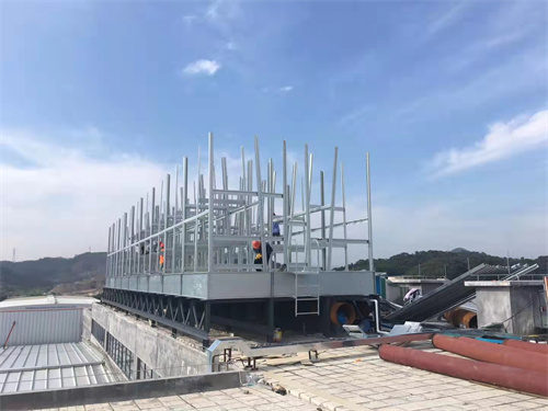 冷卻塔布水器特性有哪些(冷卻塔布水器軸承更換)